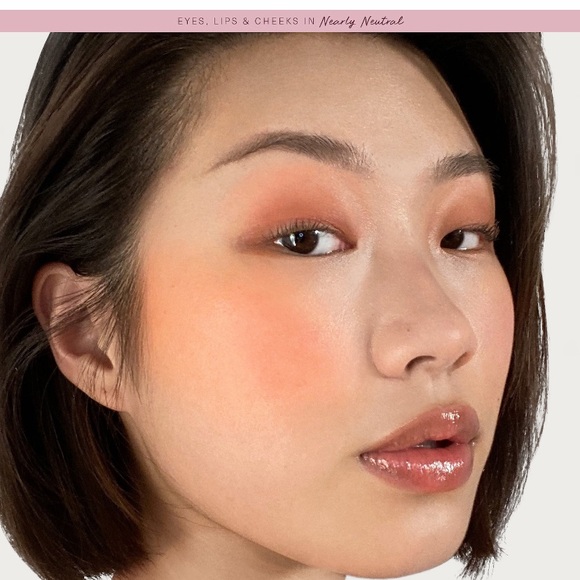 Rare Beauty Glossy Lip Balm Nearly Neutral - Picture 4 of 8